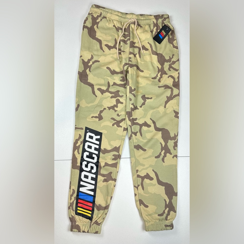 NASCAR‎ Camouflage Sweatpants Joggers Fleece Mens Medium NEW $70 Logo